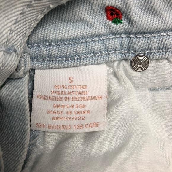 SOLD.  NWT Tinseltown Overall Shorts - Picture 8 of 9